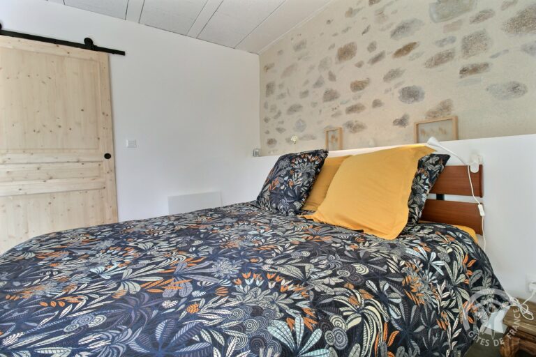 {"discarded_img":0,"scene":2}